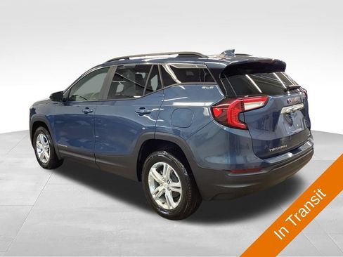Used 2024 GMC Terrain SLE w/ Driver Convenience Package AWD/4WD image 4