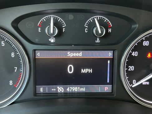 Used 2024 Buick Enclave Essence w/ Experience Buick Package FWD image 22