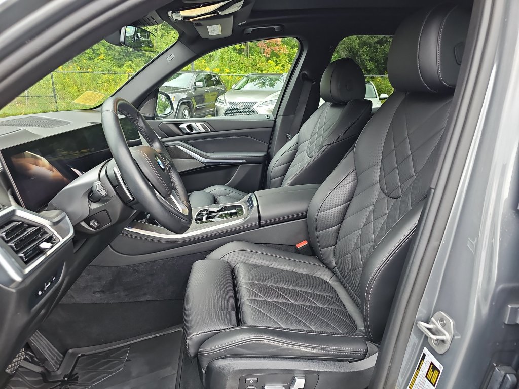 Certified 2024 BMW X5 xDrive40i w/ Premium Package AWD/4WD image 10