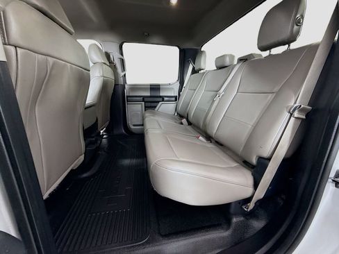 Used 2017 Ford F250 XL w/ Power Equipment Group AWD/4WD image 22