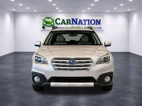 Used 2016 Subaru Outback 2.5i Limited AWD/4WD image 2