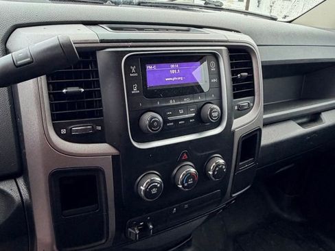 Used 2014 RAM 2500 Tradesman w/ Chrome Appearance Group image 16