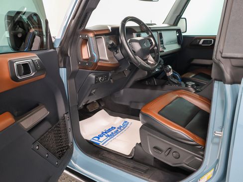 Used 2021 Ford Bronco Outer Banks AWD/4WD image 4