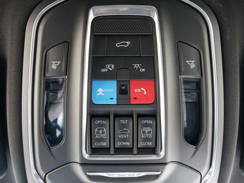 Certified 2025 Jeep Grand Cherokee L Limited w/ Luxury Tech Group II image 52