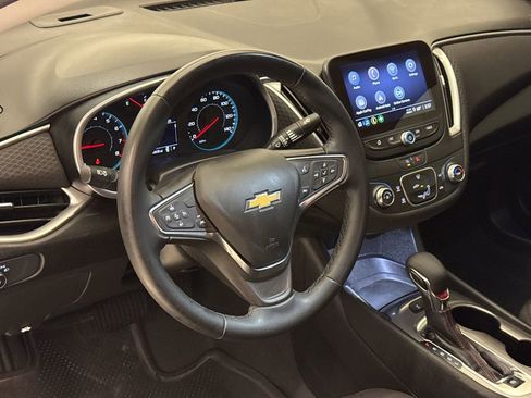 Used 2024 Chevrolet Malibu RS FWD image 18