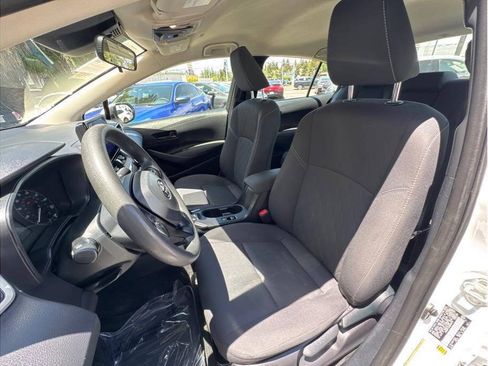 Used 2024 Toyota Corolla LE FWD image 8