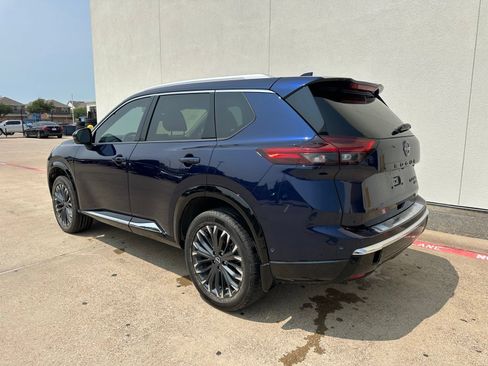 Used 2024 Nissan Rogue Platinum AWD/4WD image 6