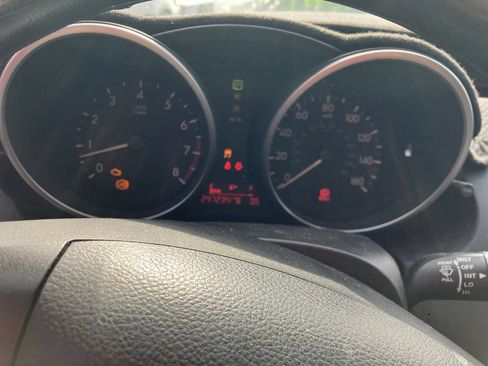 Used 2010 MAZDA MAZDA3 i Touring FWD image 4