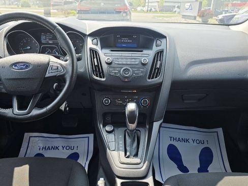 Used 2015 Ford Focus SE w/ SE Sport Package FWD image 17