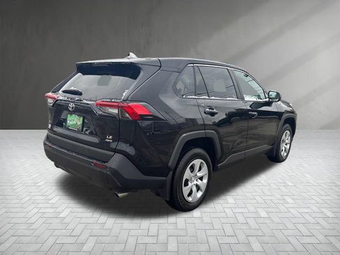 Used 2023 Toyota RAV4 LE image 5
