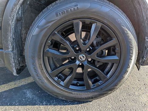 Used 2017 Nissan Rogue SV w/ Midnight Edition Package image 24