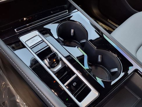 New 2026 Volkswagen Atlas Cross Sport SEL R-Line image 19