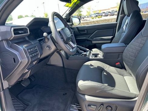 Used 2026 Toyota 4Runner TRD Off-Road Premium AWD/4WD image 21
