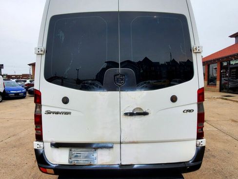 Used 2008 Dodge Sprinter 2500 image 8