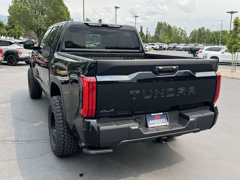 Used 2025 Toyota Tundra SR5 AWD/4WD image 10