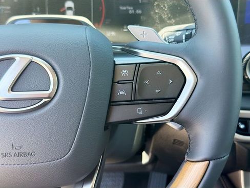 New 2026 Lexus RX 350 FWD image 40