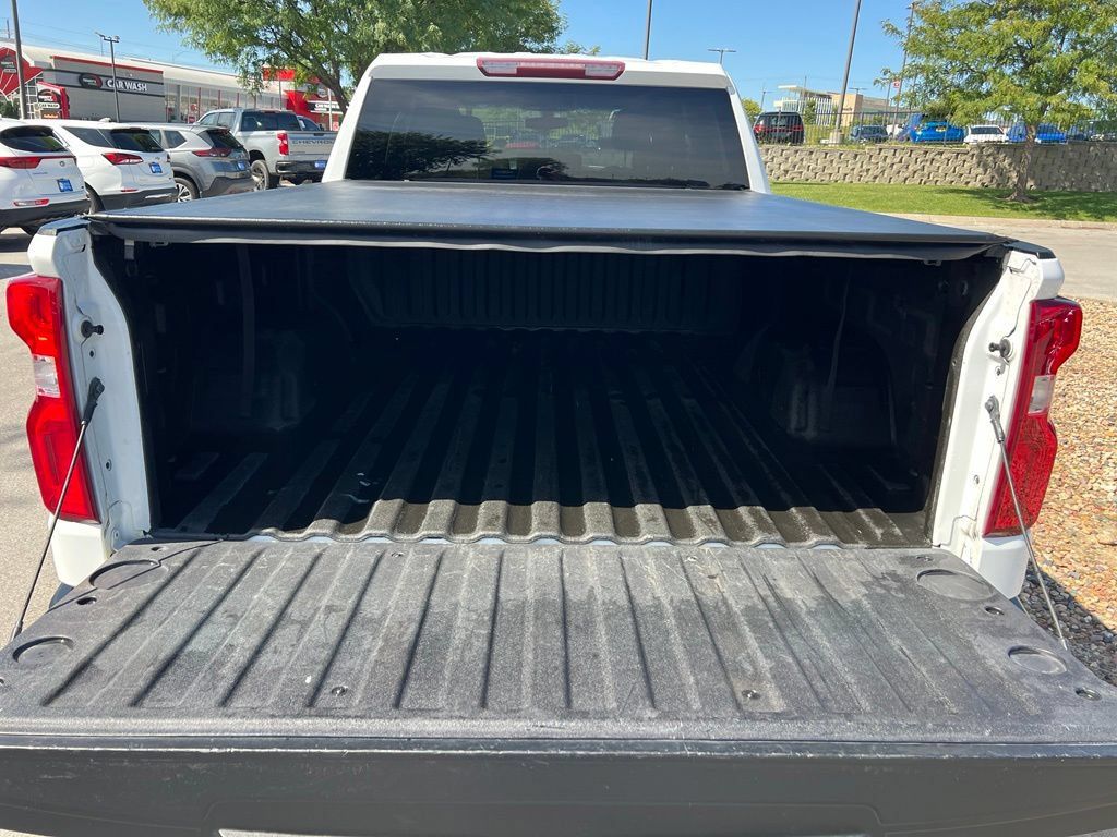 Used 2019 Chevrolet Silverado 1500 Custom Trail Boss w/ Custom Convenience Package AWD/4WD image 23