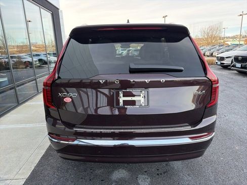 New 2026 Volvo XC90 B6 Plus w/ Protection Package Premier image 4