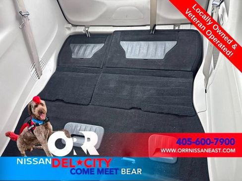 Used 2023 Chrysler Voyager LX FWD image 12