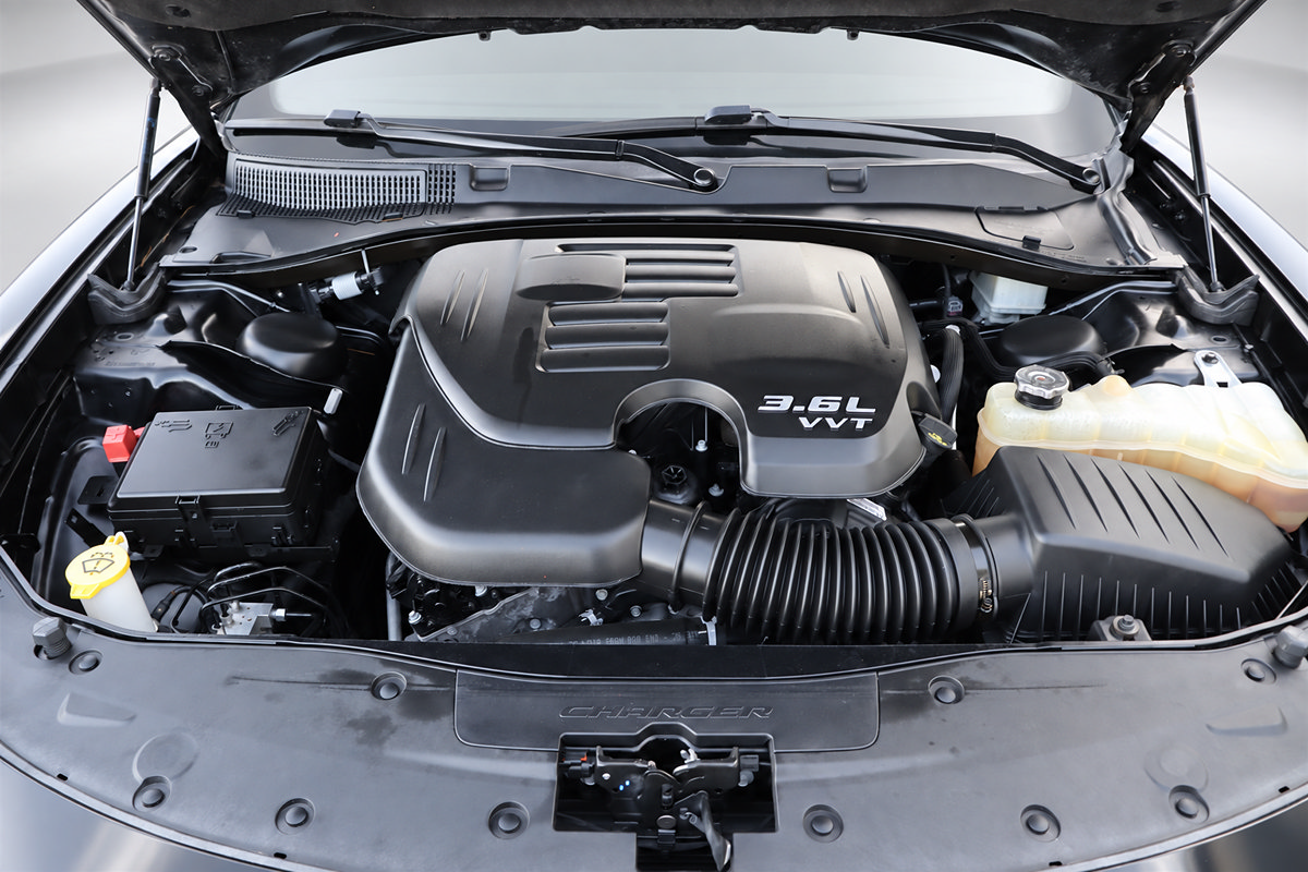 Used 2022 Dodge Charger SXT RWD image 41