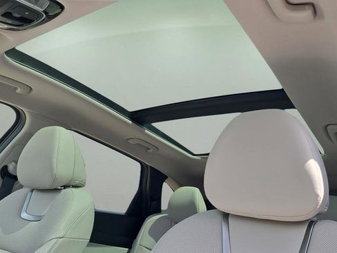 Used 2025 Hyundai Tucson Limited image 15