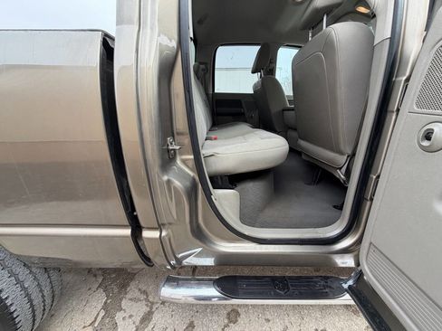 Used 2007 Dodge Ram 1500 Truck SLT image 19
