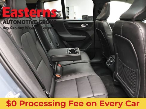 Used 2021 Volvo XC40 T4 Inscription FWD image 23