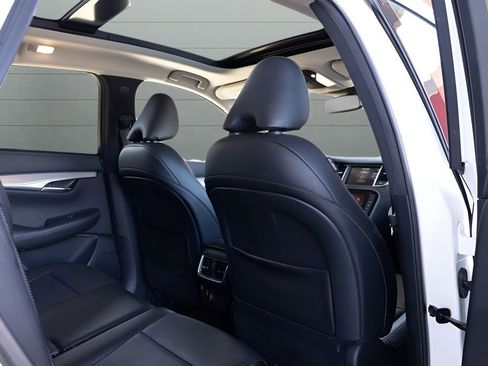 Used 2021 INFINITI QX50 Luxe AWD/4WD image 62