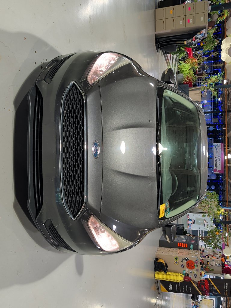 Used 2017 Ford Focus SE w/ Cold Weather Package FWD image 9