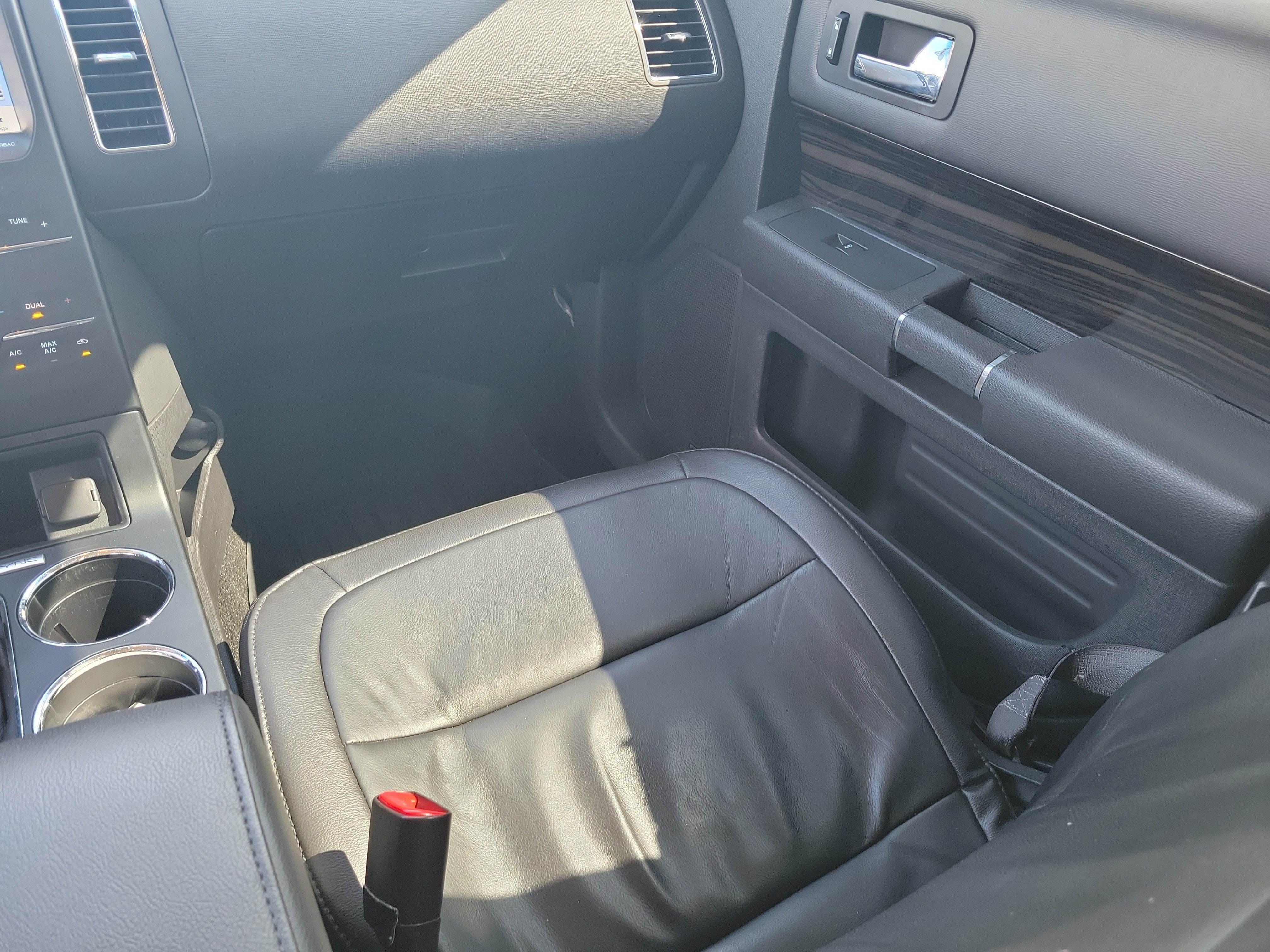 Used 2019 Ford Flex SEL w/ Equipment Group 202A FWD image 17