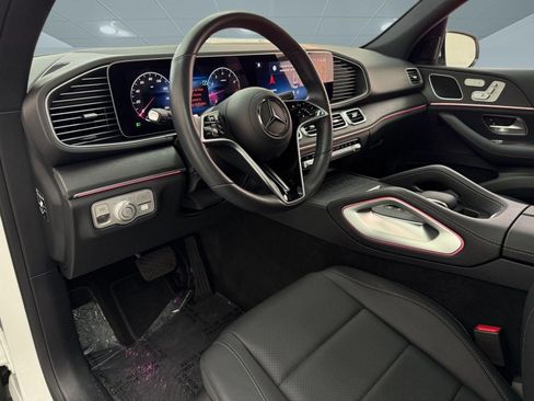 Used 2024 Mercedes-Benz GLE 350 4MATIC image 4