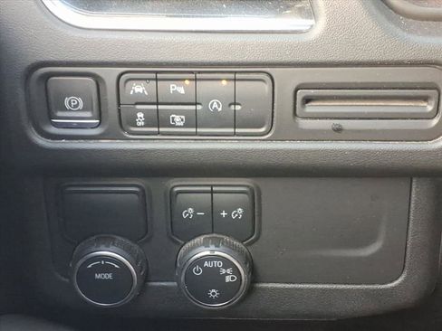 Used 2023 Chevrolet Tahoe LT w/ Luxury Package image 11