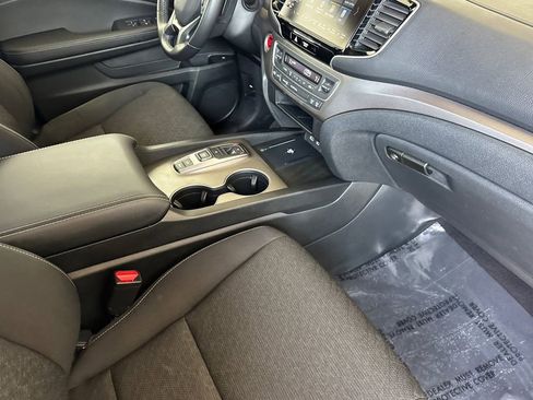 Certified 2024 Honda Ridgeline Sport image 19