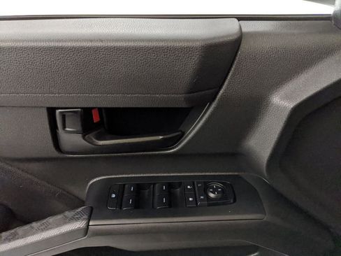 Used 2024 Toyota Tacoma SR5 image 17