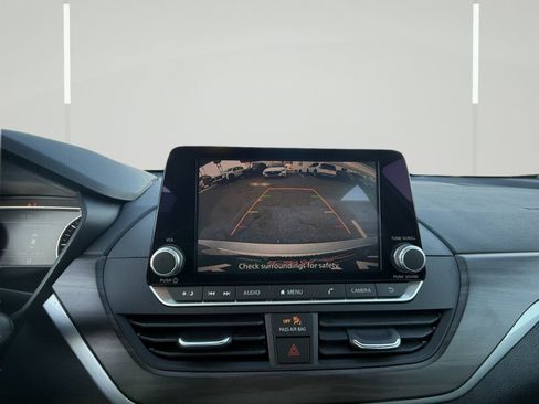 Used 2023 Nissan Altima 2.5 SV image 24