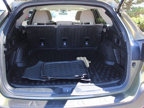 Used 2024 Subaru Outback Premium image 12