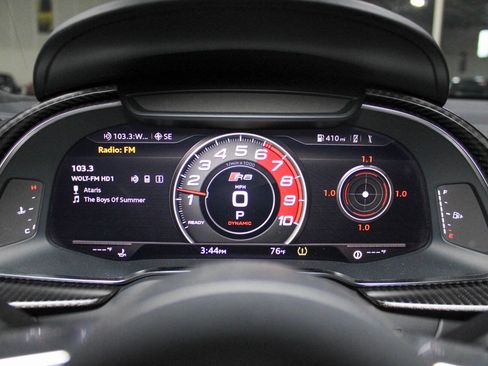 Used 2017 Audi R8 V10 w/ Carbon Exterior Package image 11