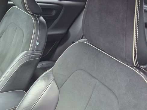 Used 2021 Volvo XC40 T5 R-Design w/ Advanced Package AWD/4WD image 20