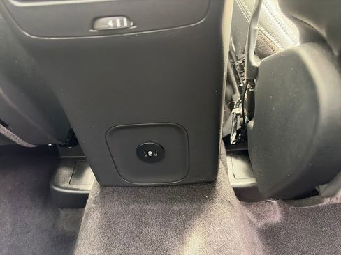 Used 2024 Ford Escape Platinum w/ Premium Technology Package image 43