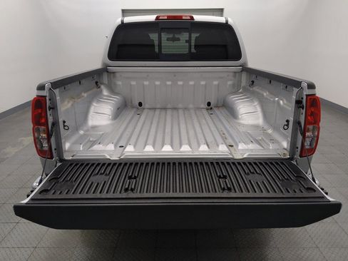 Used 2019 Nissan Frontier SV RWD image 29