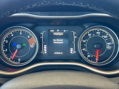 Used 2016 Jeep Cherokee 75th Anniversary FWD image 24