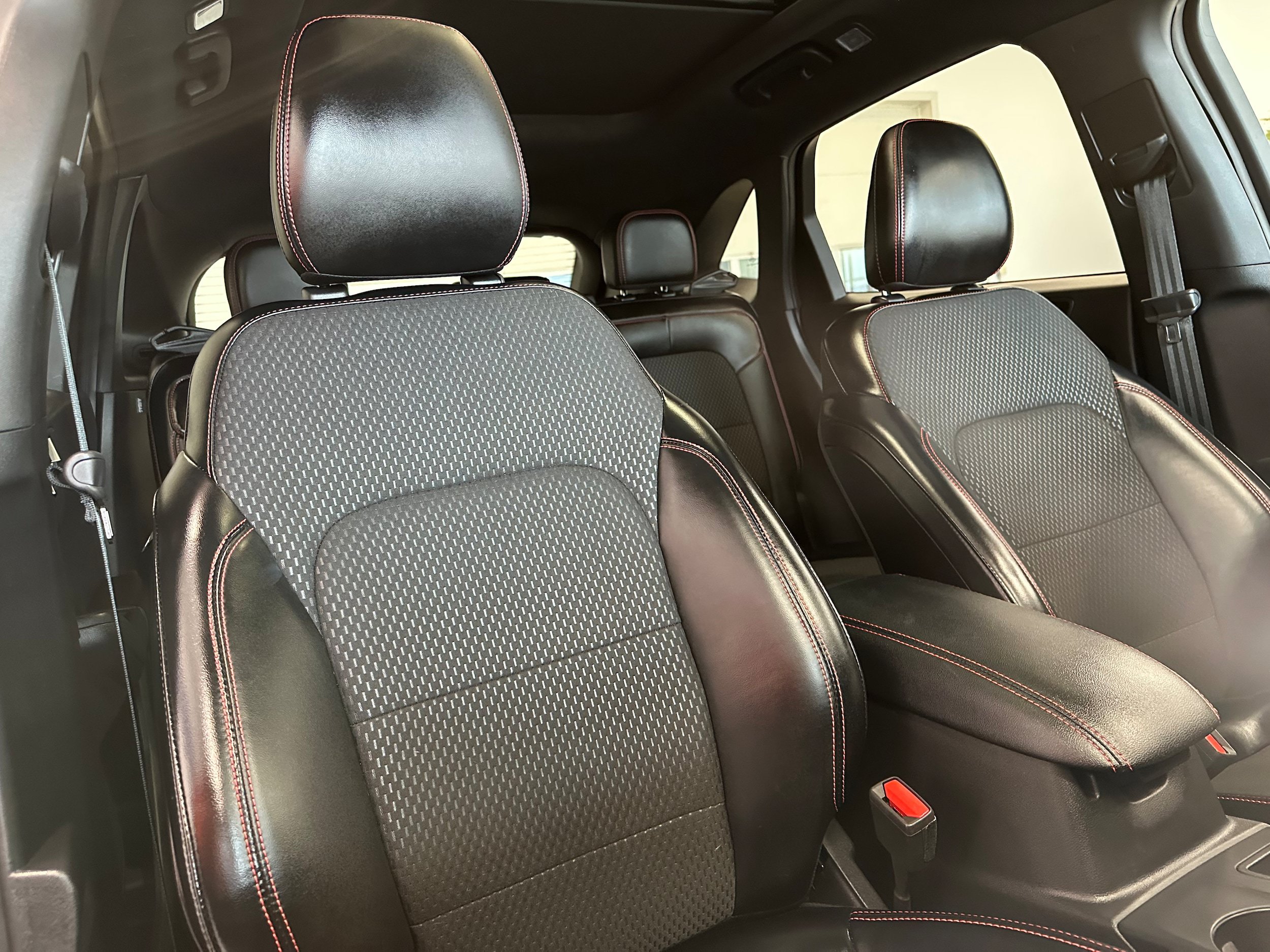 Used 2024 Ford Escape ST-Line w/ Tech Pack #1 AWD/4WD image 15