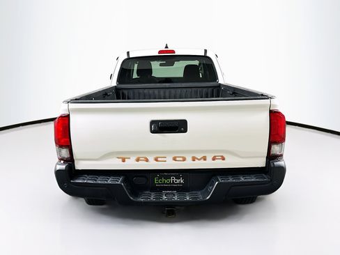 Used 2020 Toyota Tacoma SR image 7