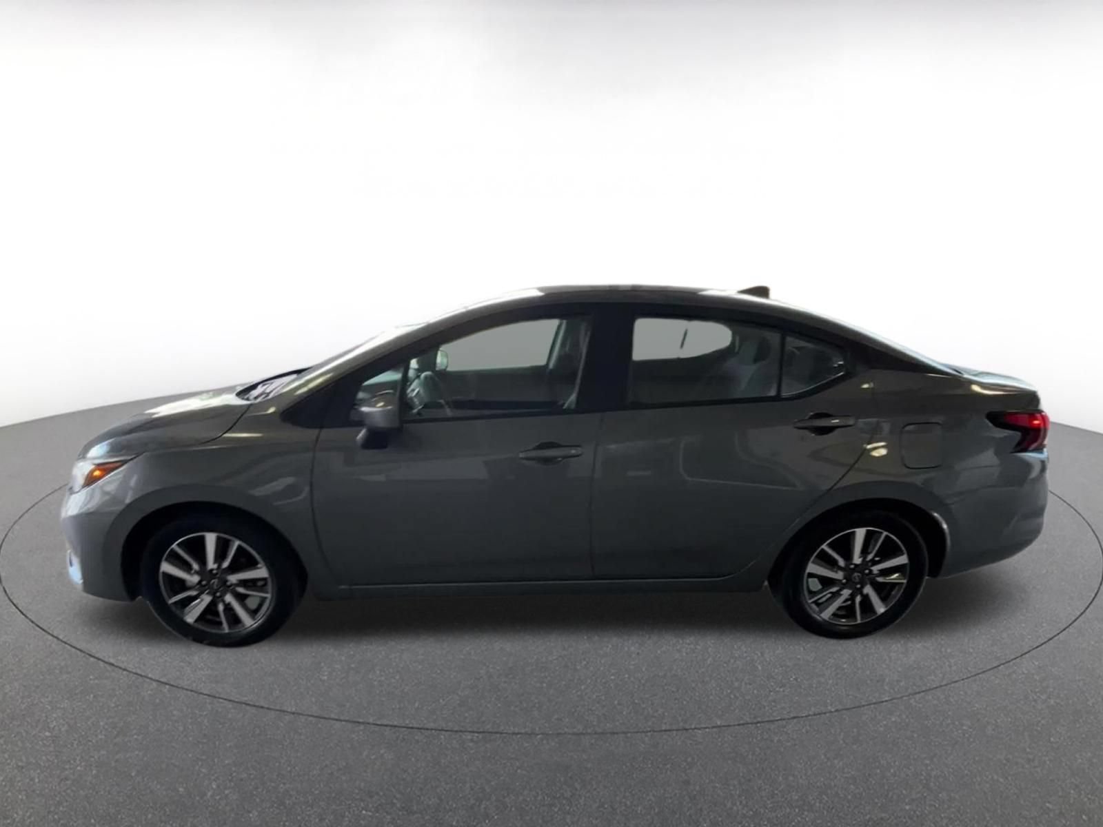 Used 2025 Nissan Versa SV FWD image 8