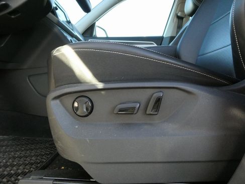 Used 2022 Volkswagen Atlas SE image 8