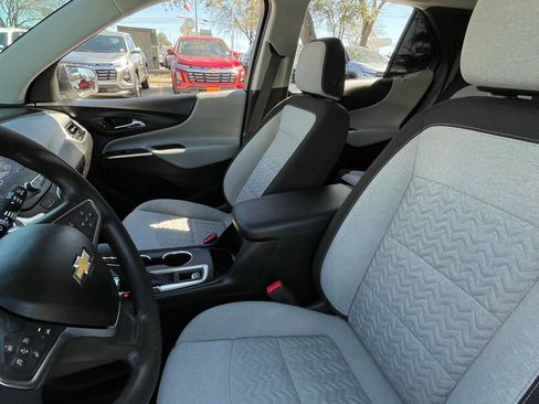 Used 2022 Chevrolet Equinox LS w/ LS Convenience Package image 21