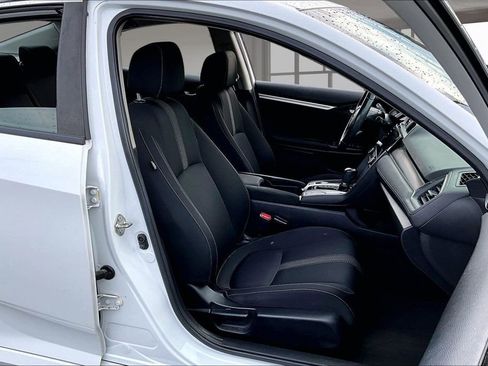 Used 2019 Honda Civic EX image 7
