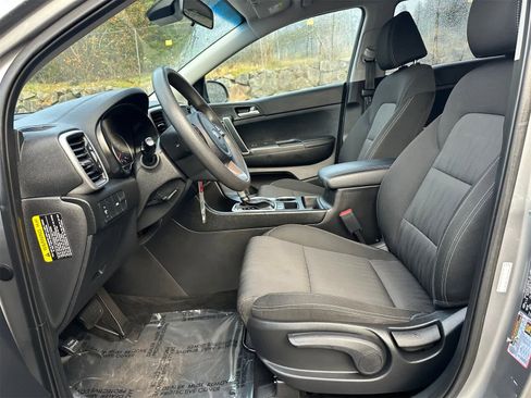 Used 2021 Kia Sportage LX image 13