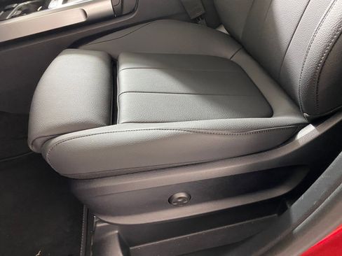 New 2026 Mercedes-Benz GLB 250 4MATIC image 12