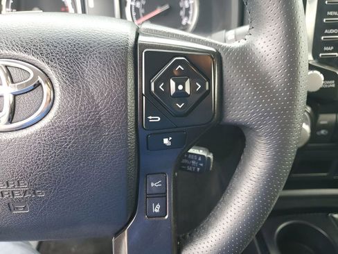 Used 2024 Toyota 4Runner TRD Off-Road image 29